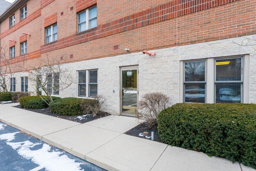 More Photos Of 1151 Bethel Rd, Columbus Medical For Sale
