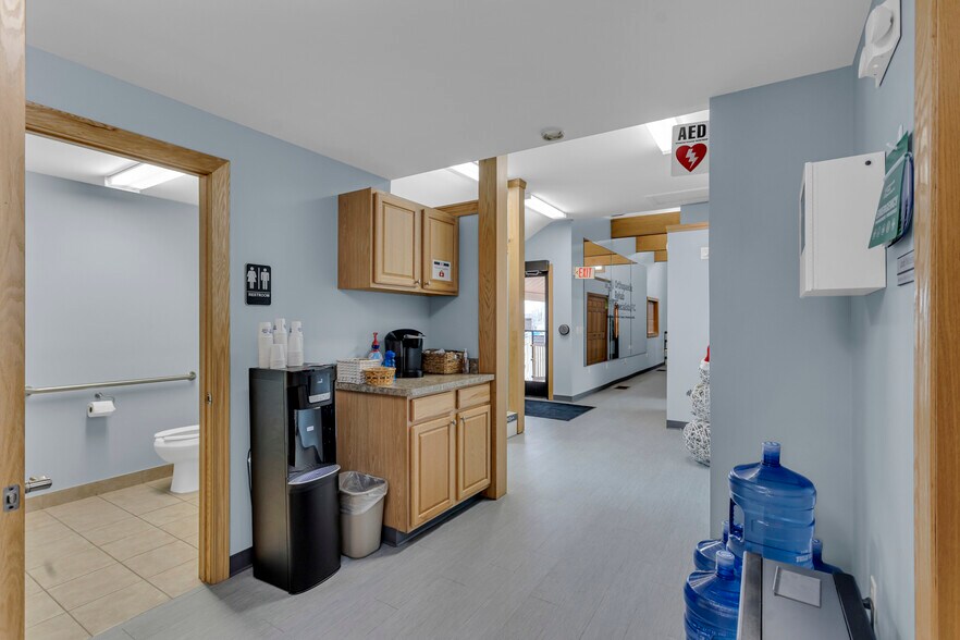 More Photos Of 113 S East Ave, Jackson Medical For Lease