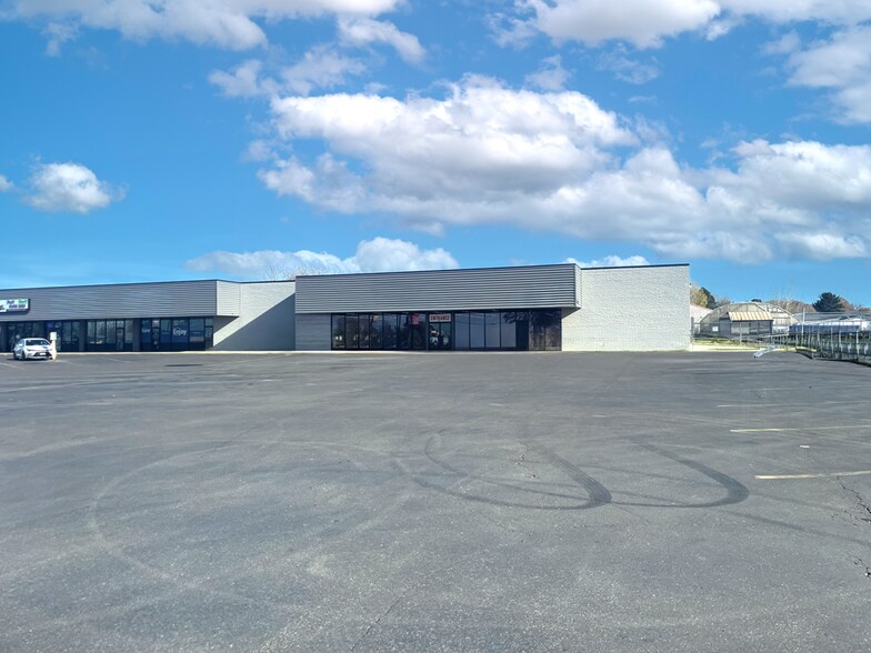 More Photos Of 1016-1120 S Lincoln Ave, Jerome General Retail For Lease