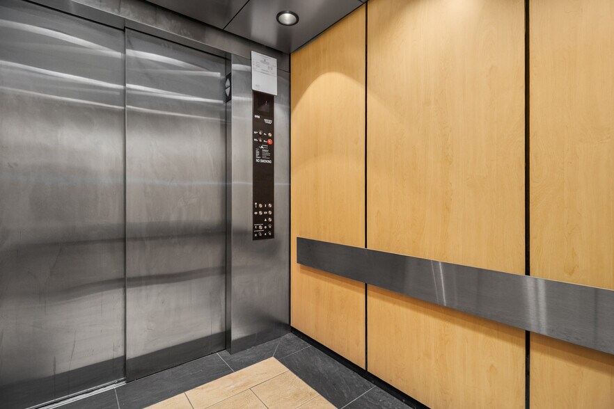 More Photos Of 200 City Hill Dr, London Medical For Lease