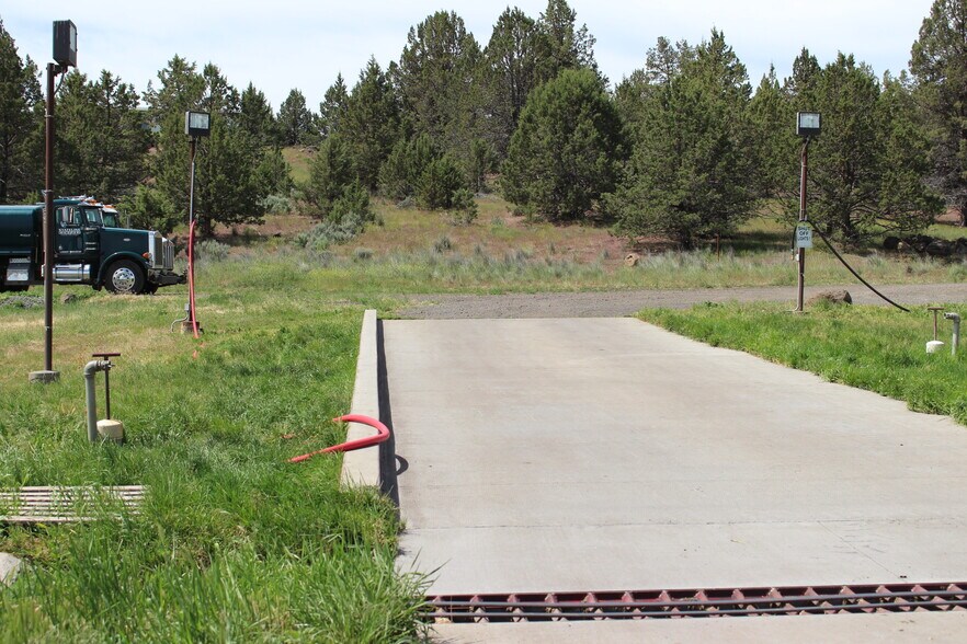 More Photos Of 24221 US-97 Hwy, Klamath Falls Contractor Storage Yard For Sale