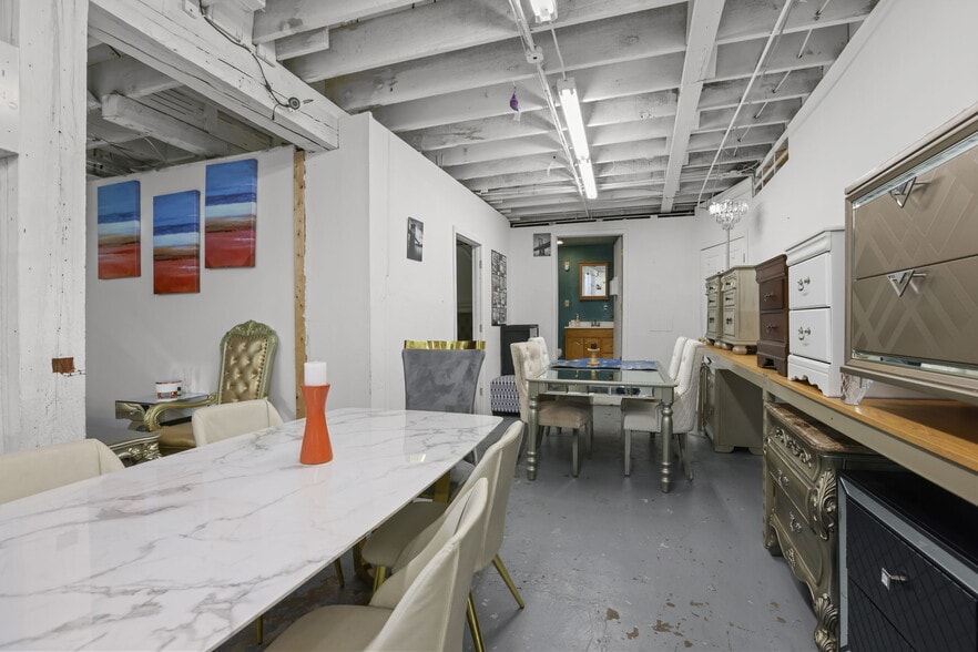 More Photos Of , Minneapolis General Retail For Sale