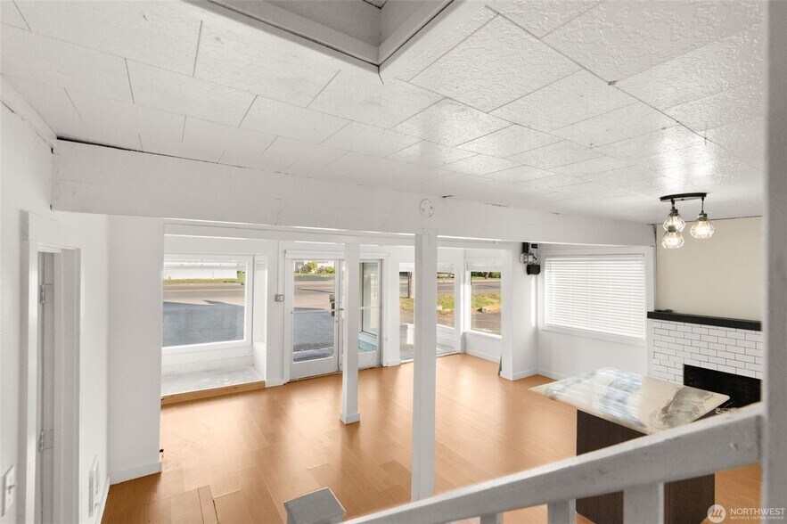 More Photos Of 4705 Pacific Way, Seaview Freestanding For Sale