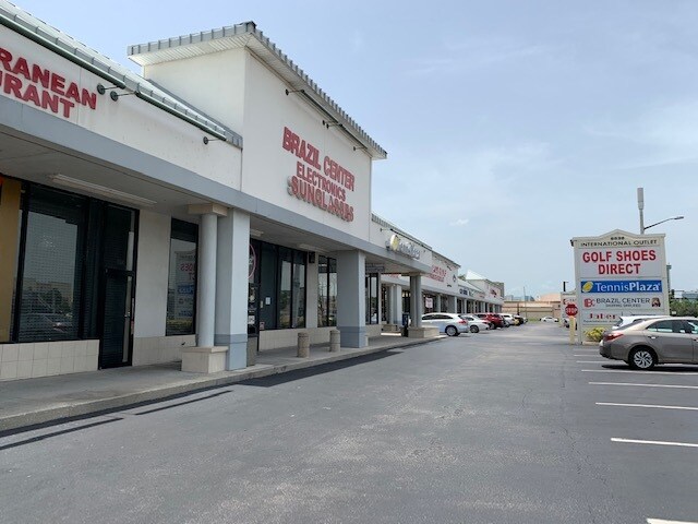 More Photos Of 5532-5580 International Dr, Orlando Storefront For Lease