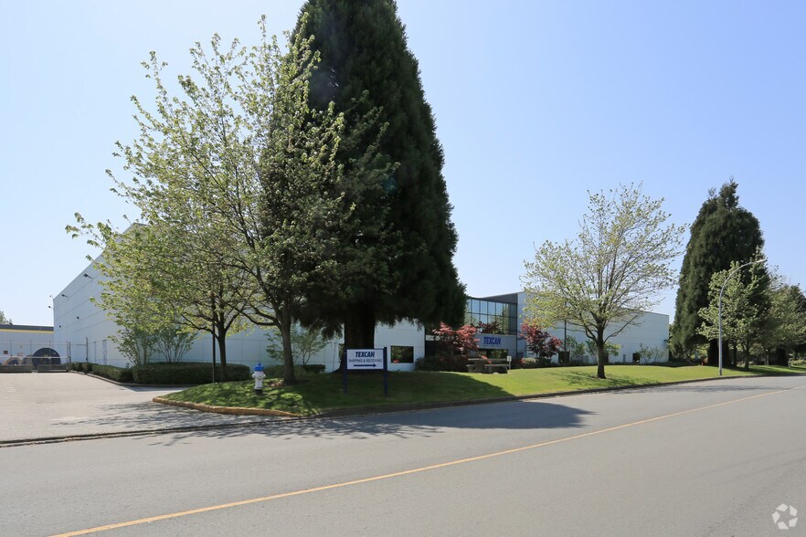 More Photos Of 1420-1440 Derwent Way, Delta Warehouse For Lease
