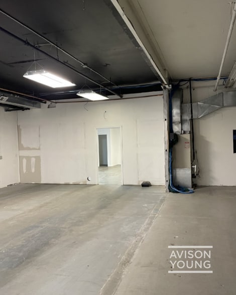 More Photos Of 25 Perry Ave, Norwalk Warehouse For Lease