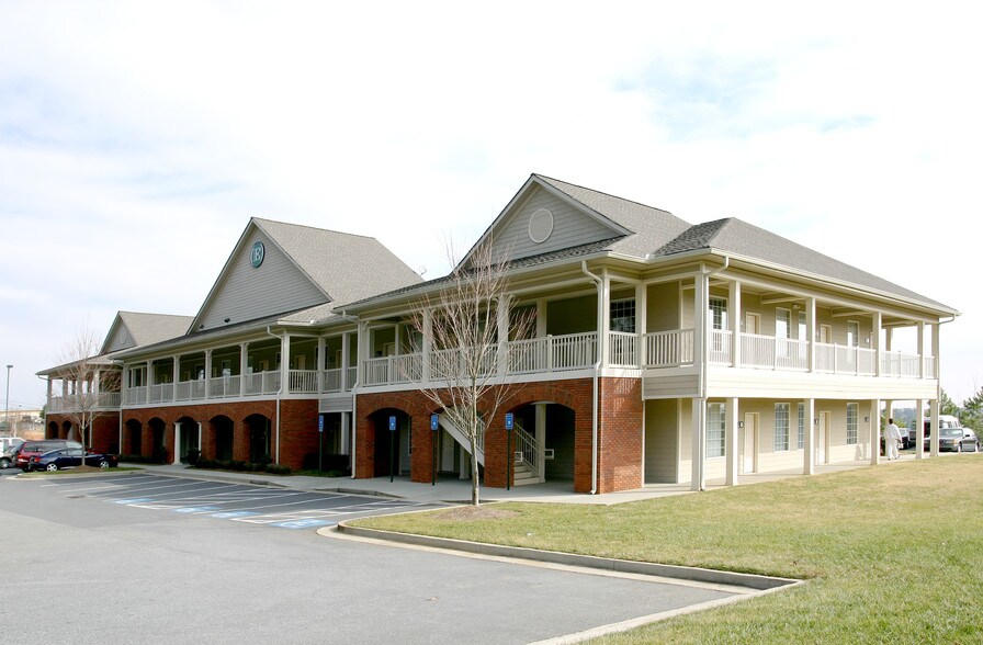 More Photos Of 6478 Putnam Ford Dr, Woodstock Office For Lease
