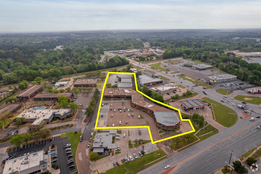 More Photos Of 3320 Troup Hwy, Tyler Unknown For Lease