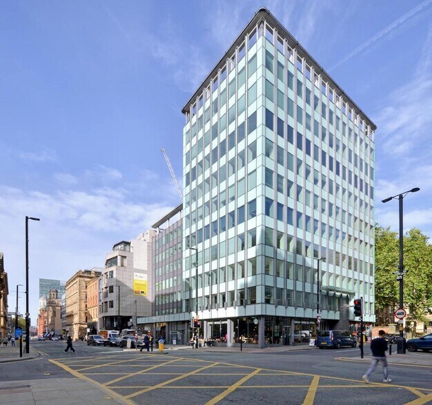 More Photos Of 10-12 Mount St, Manchester Office For Lease