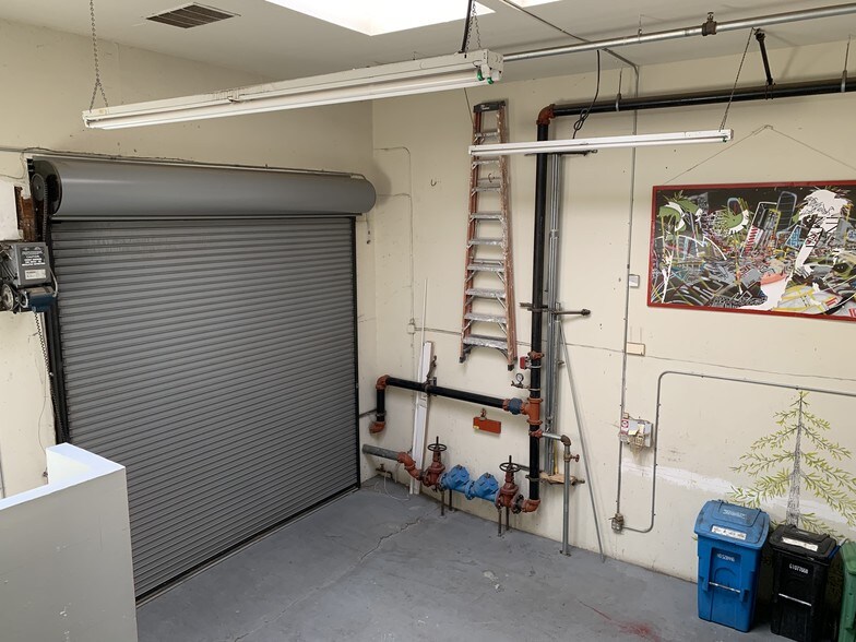 More Photos Of 870 Innes Ave, San Francisco Warehouse For Sale