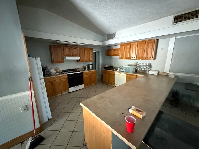 More Photos Of 1429 Athens Rd, Crawford Flex For Sale