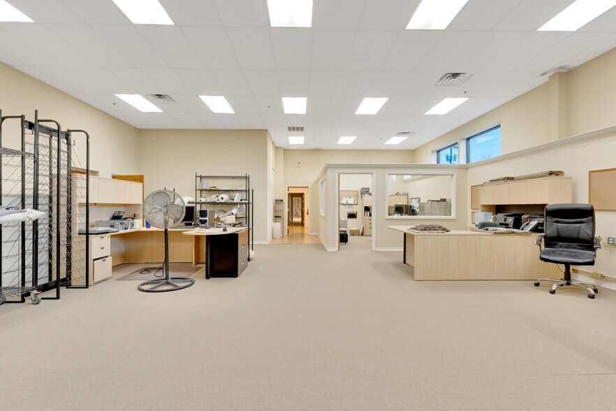 More Photos Of 300 W 28th St, Chattanooga Manufacturing For Sale