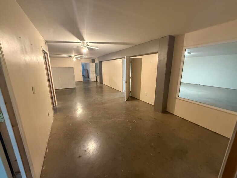 More Photos Of 320 Mill Creek Dr, Hull Religious Facility For Lease