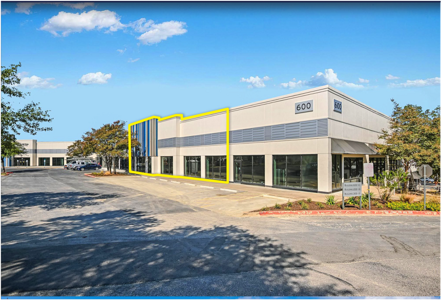 More Photos Of 4544 S Lamar Blvd, Austin Medical For Lease