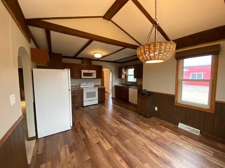 More Photos Of , Courtland Unknown For Sale