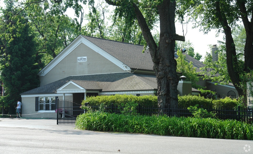 Primary Photo Of 24460 Adams Rd, South Bend Restaurant For Sale