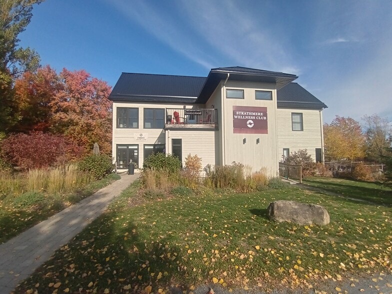 Primary Photo Of 1998-2006 Phelan Rd W, Ottawa Hotel For Lease