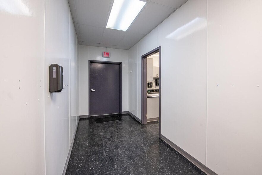 More Photos Of 1105 Constitution Dr, Trinidad Food Processing For Lease