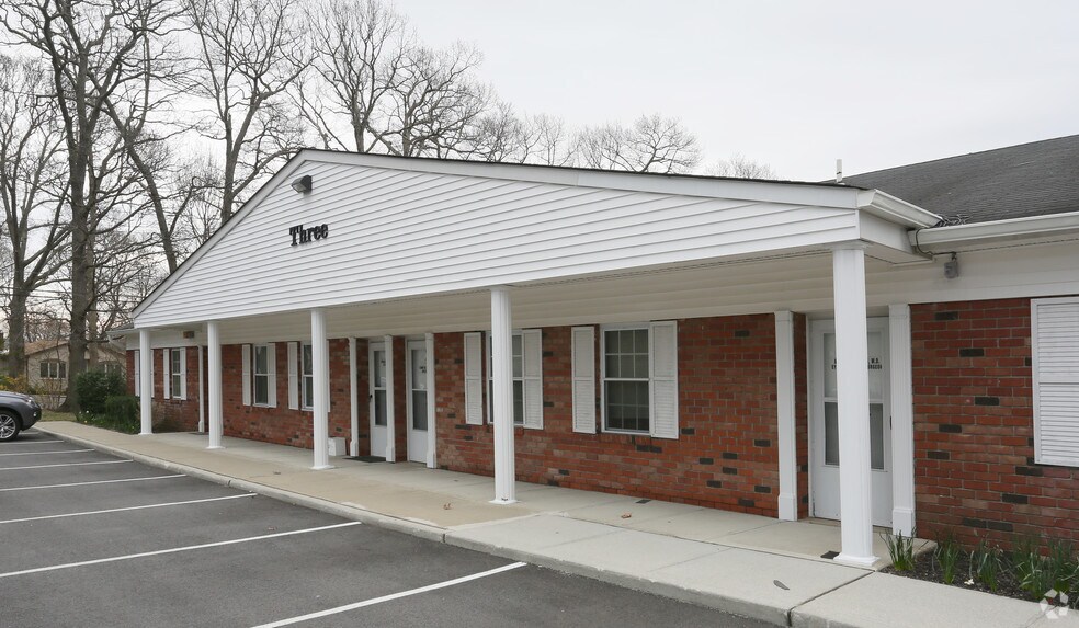 More Photos Of 3 Medical Dr, Port Jefferson Station Medical For Lease
