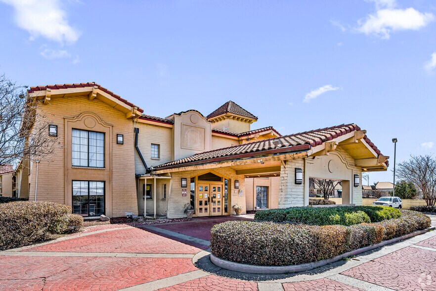 More Photos Of 1035 Martin Luther King Jr Dr, Monroe Hotel For Sale