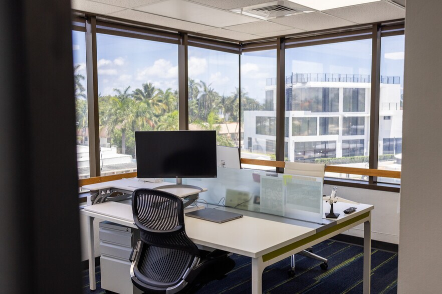 More Photos Of 1700 E Las Olas Blvd, Fort Lauderdale Office For Lease