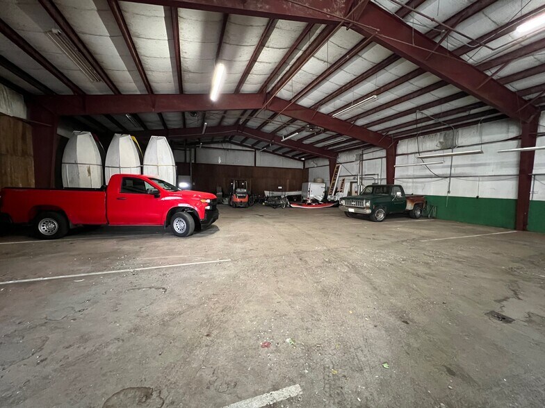 More Photos Of 69 Johnson St, Lubec Hotel For Sale