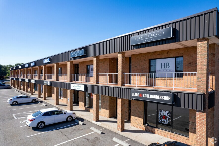 More Photos Of 25 Market St, Swansea Unknown For Lease