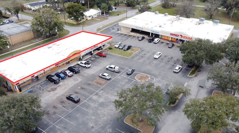 More Photos Of 5810-5840 SE Abshier Blvd, Belleview Storefront For Sale