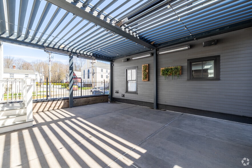 More Photos Of 140 Main St, North Easton Restaurant For Lease