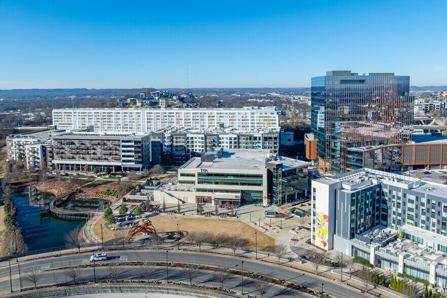 More Photos Of 8 City Blvd, Nashville Office For Lease