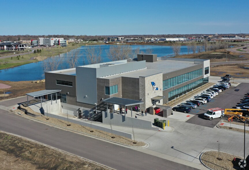 More Photos Of 2700 S Lorraine Pl, Sioux Falls Office For Lease