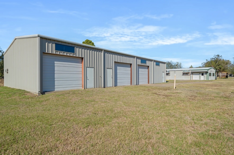 More Photos Of 20981 State Highway 64, Canton General Retail For Sale