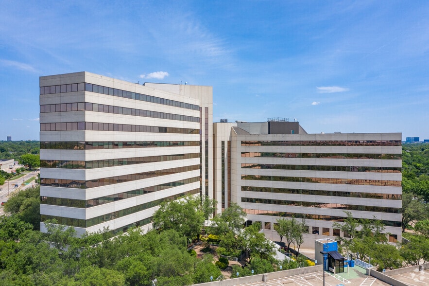More Photos Of 14755-14785 Preston Rd, Dallas Coworking Space