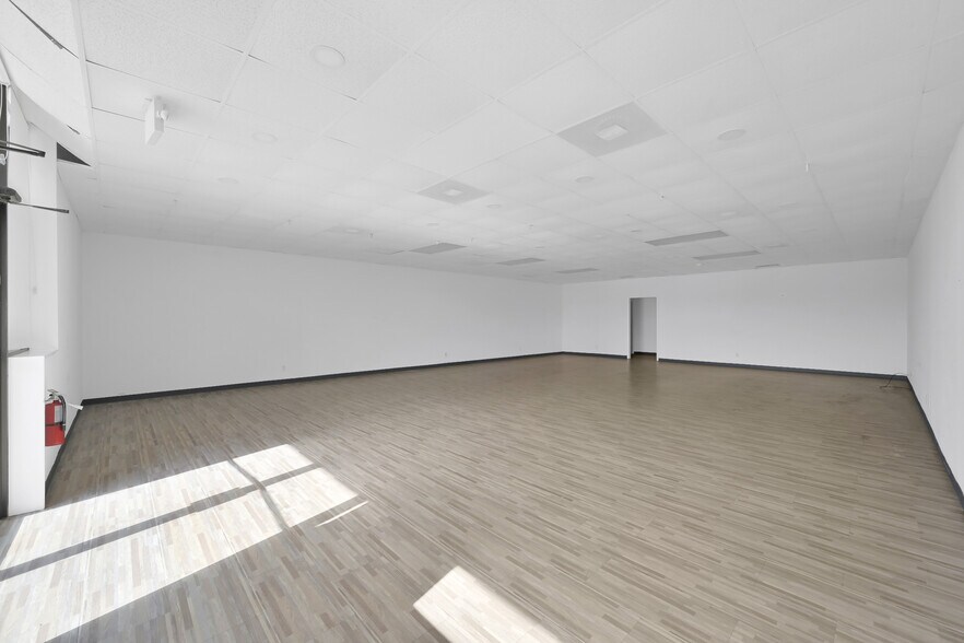 More Photos Of 23233 Snook Ln, Tomball Storefront Retail Office For Lease
