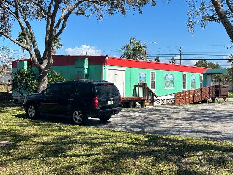 9200 66th St, Pinellas Park, FL 33782 Freestanding For Sale