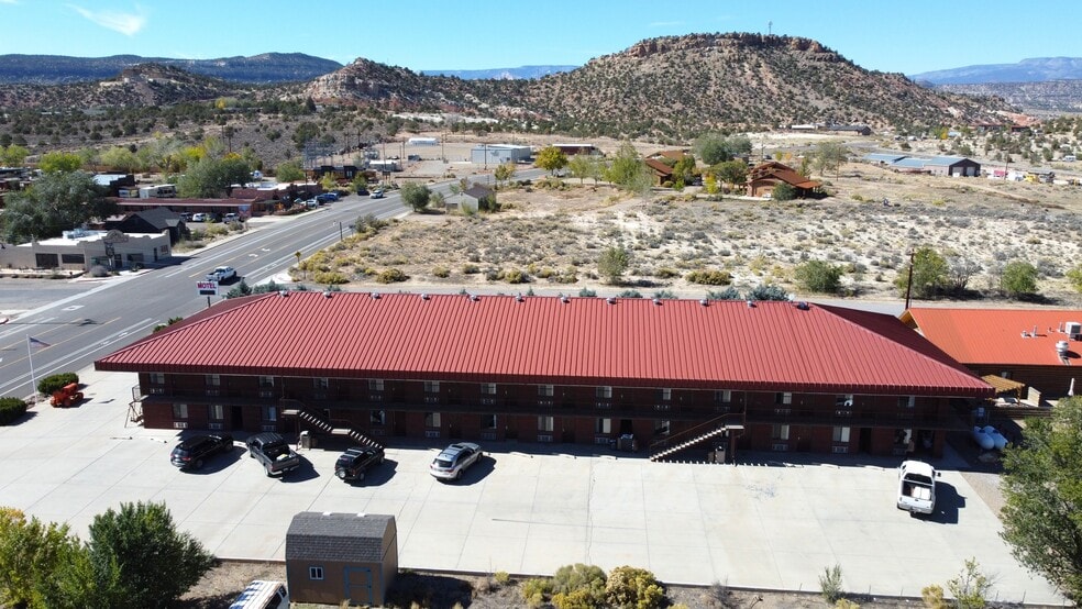 More Photos Of 380 W Main St, Escalante Hotel For Sale