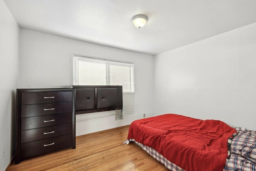 More Photos Of 1412-1416 9th St, Berkeley Apartments For Sale