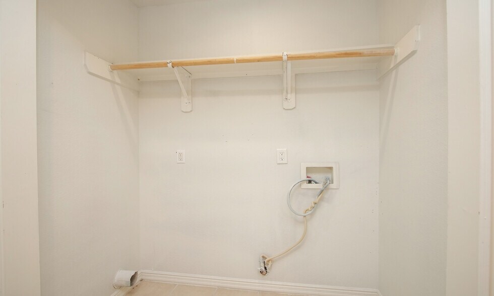 More Photos Of 1318 Avenue A, South Houston Apartments For Sale