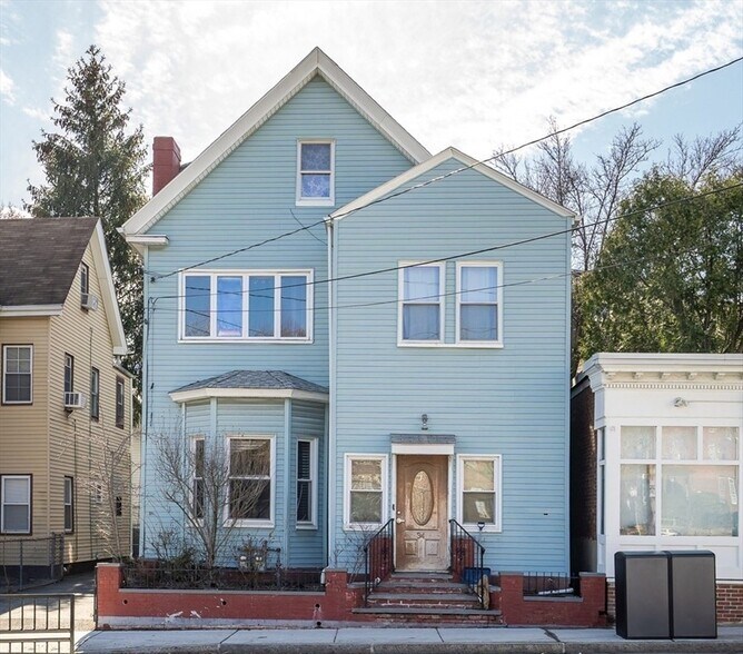 Primary Photo Of 34 Summer St, Somerville Apartments For Sale
