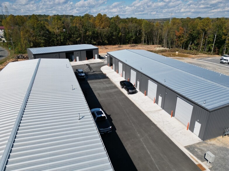 More Photos Of 1850 Chespark Dr, Gastonia Warehouse For Lease