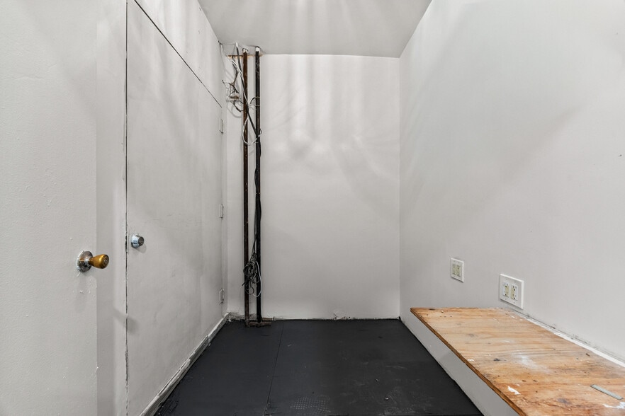 More Photos Of 76-14 Rockaway Blvd, Woodhaven Storefront Retail Residential For Sale