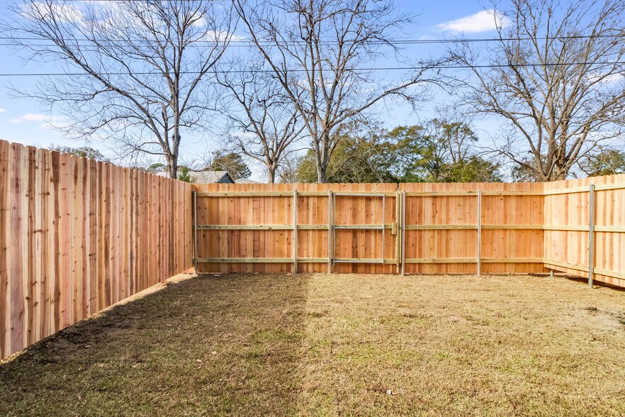 More Photos Of 102 Modera Place, Youngsville Apartments For Sale
