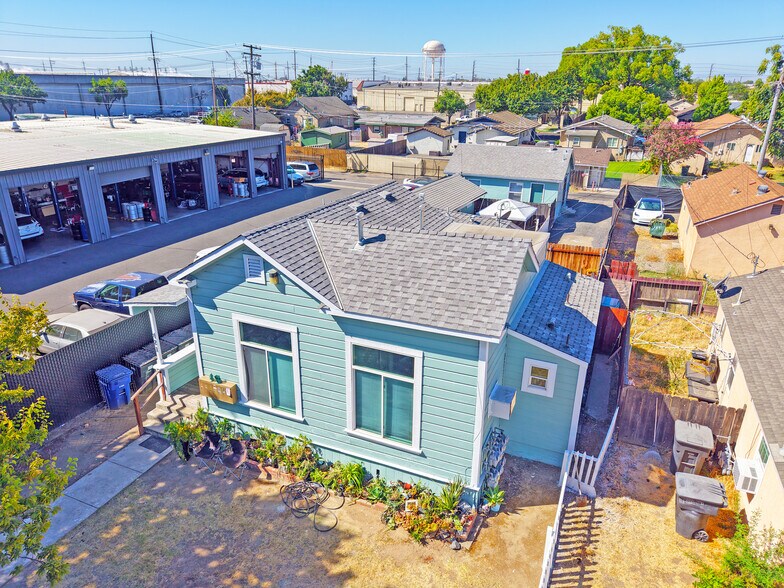 More Photos Of 421 14th St, Modesto Apartments For Sale
