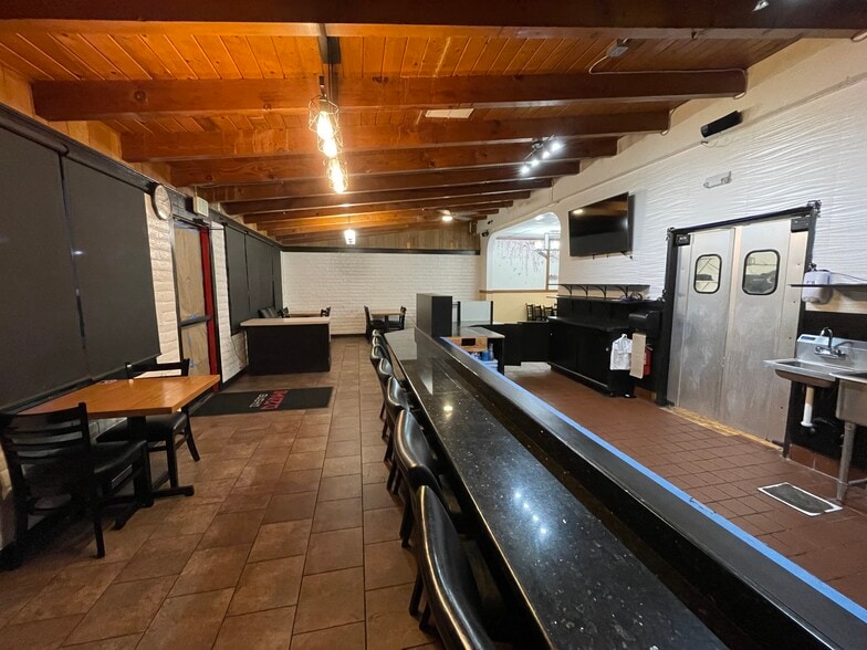 More Photos Of 5933-43 El Cajon Blvd, San Diego Storefront Retail Office For Sale