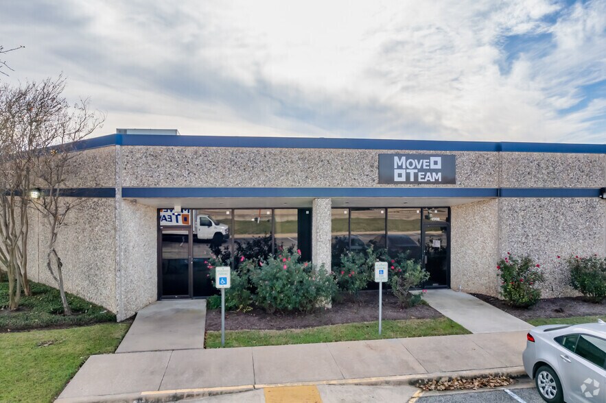 More Photos Of 2020-2028 St. Elmo Rd E, Austin Unknown For Lease