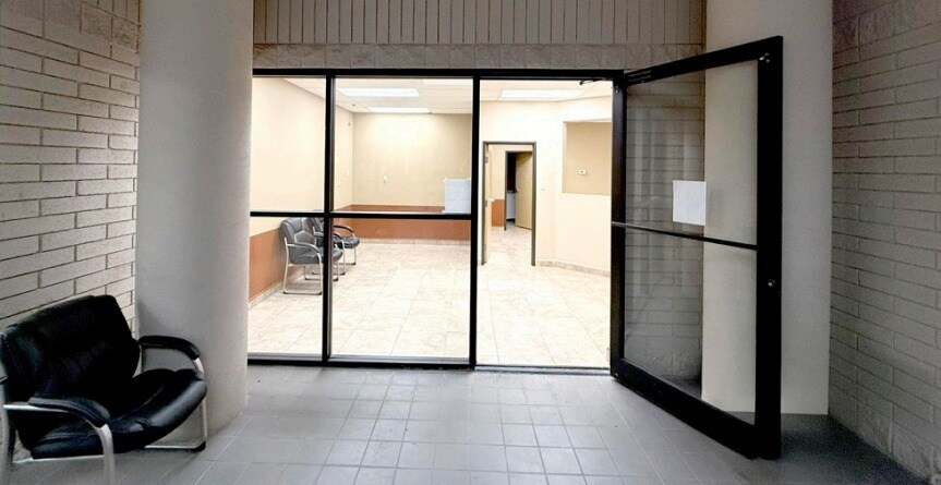 More Photos Of 604 W Warner Rd, Chandler Medical For Lease