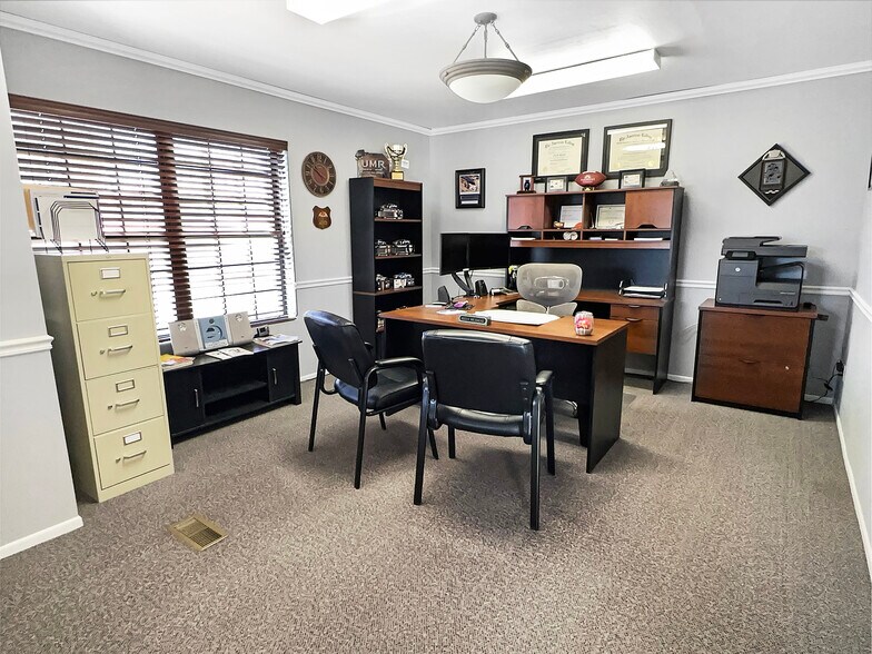 More Photos Of 30 W 1st St, Cortez Office Residential For Sale