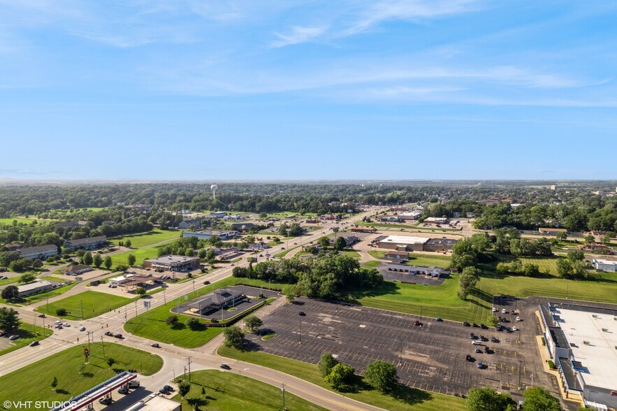 More Photos Of 731 Midwest Ct, Freeport Carwash For Sale