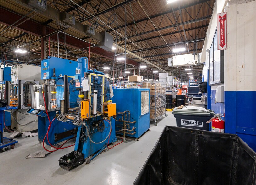 More Photos Of 116 Parker St, Newburyport Manufacturing For Sale