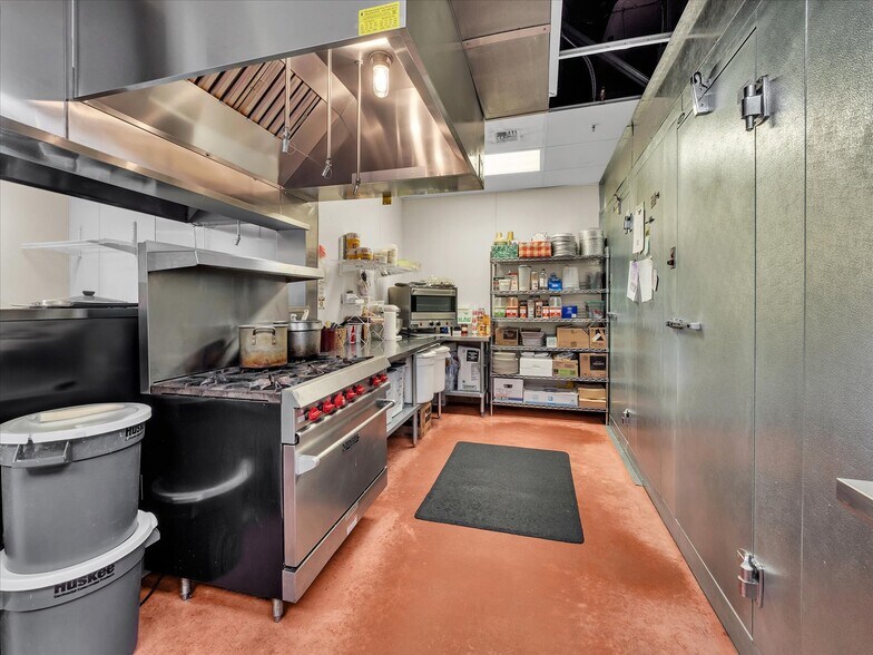 More Photos Of 1421 Pioneer Hwy, Stanwood Restaurant For Sale